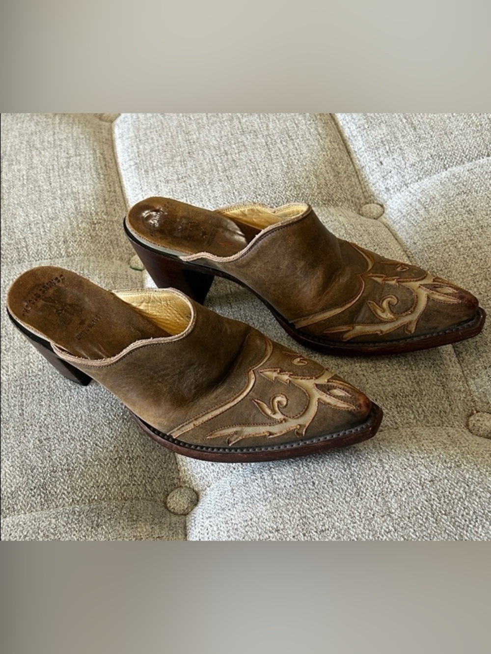 OLD GRINGO  WESTERN EMBROIDERED GOLDEN BROWN LEATHER BOHO MULES SZ 6.5
